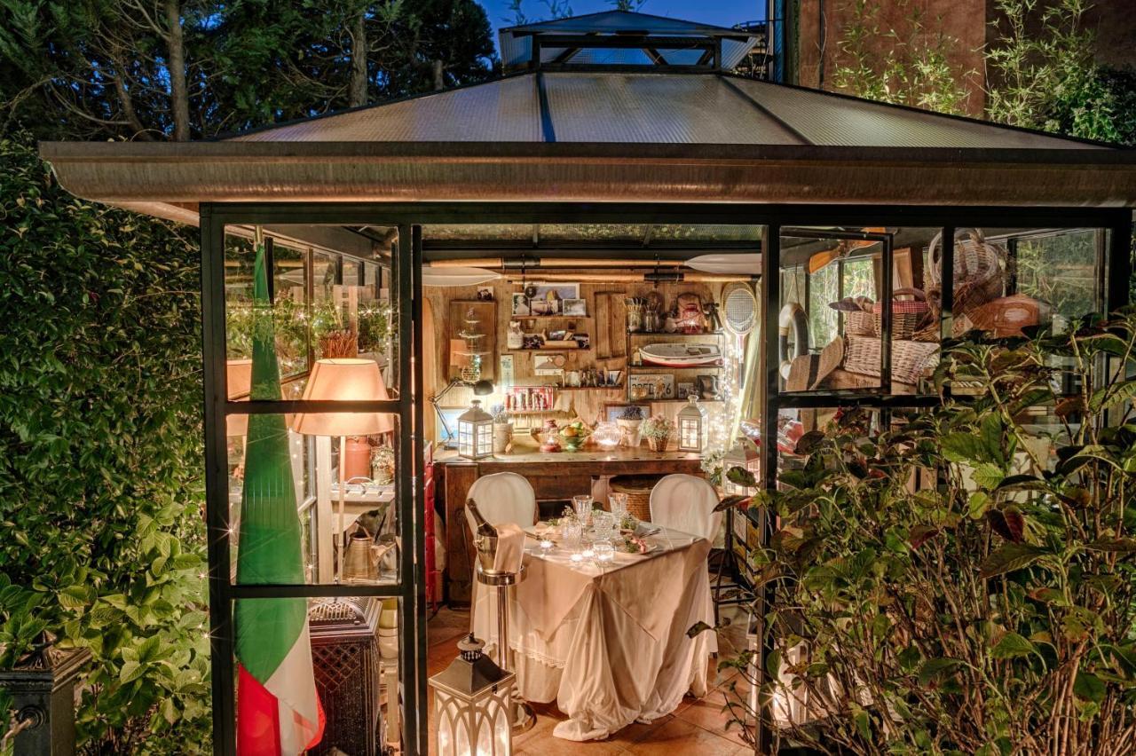 Relais Villa Vittoria Laglio Bagian luar foto