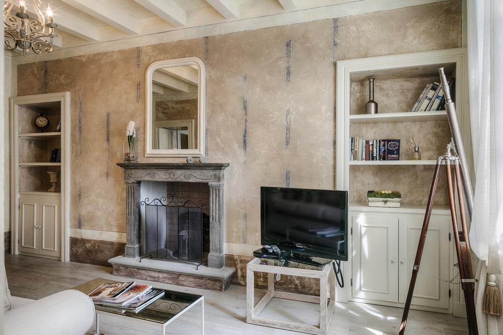 Relais Villa Vittoria Laglio Bagian luar foto
