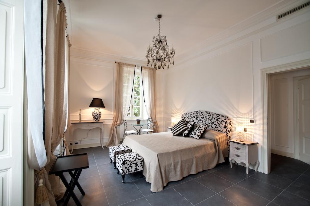 Relais Villa Vittoria Laglio Bagian luar foto